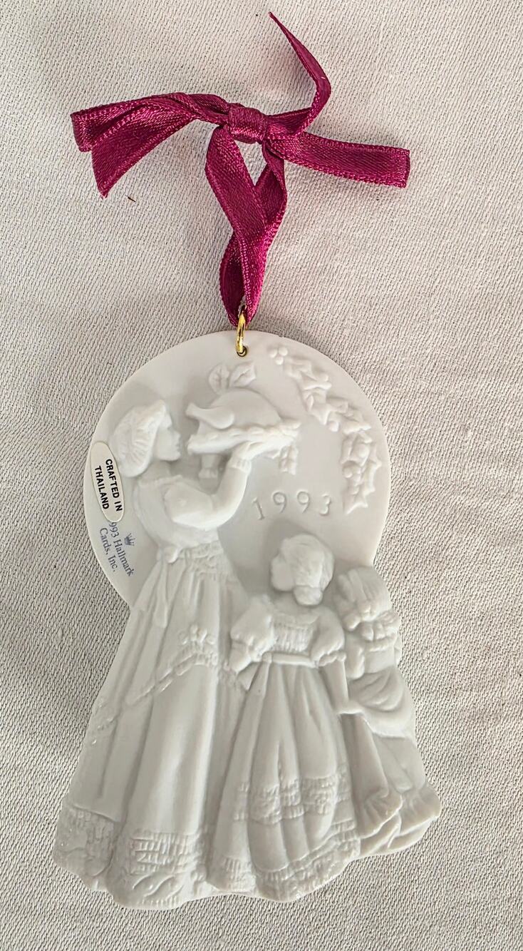 Vtg 1993 Hallmark Portraits in Bisque "Christmas Feast" Ornament NOS NIB Holiday